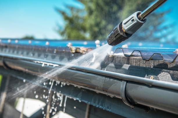 Why Choose Our Certified Pressure Washing Experts for Your Project Needs in Middletown, CT?